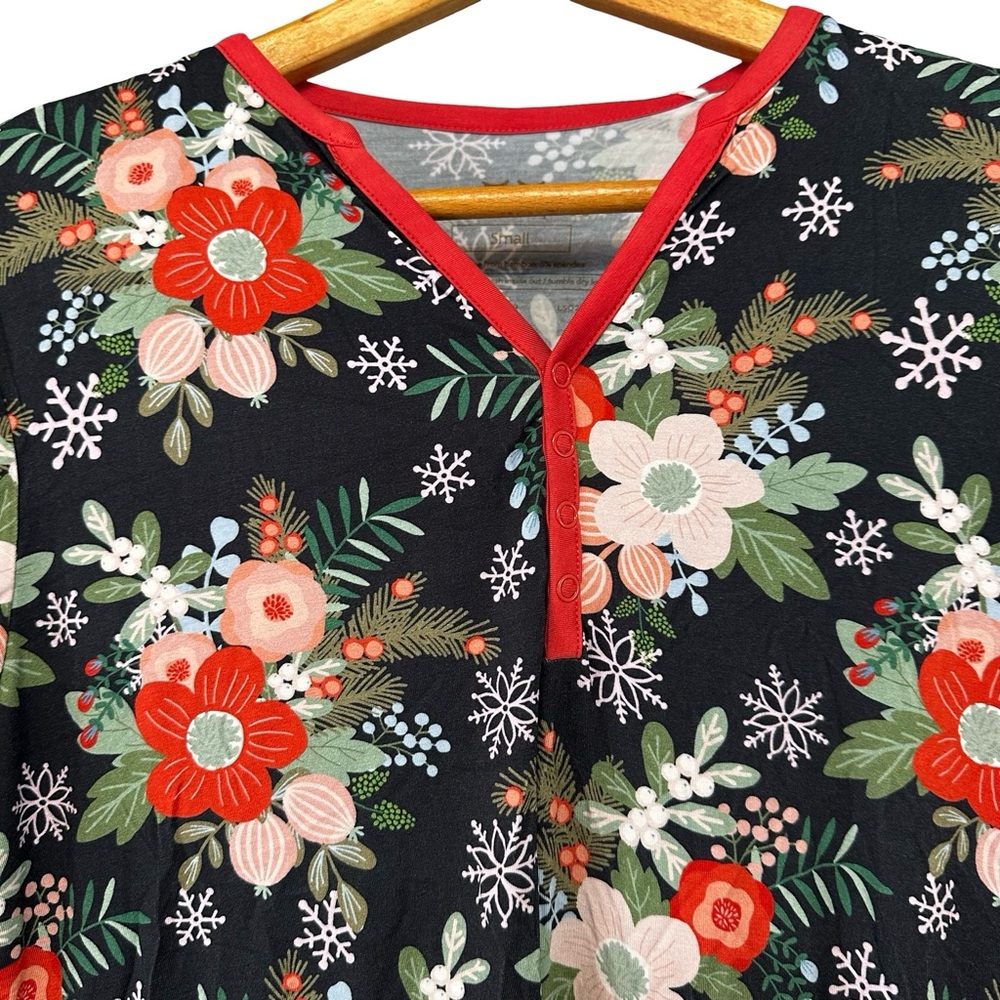 NEW Little Sleepies Poinsettia Floral Bamboo Pajama Top Small Long Sleeve - Picture 5 of 10